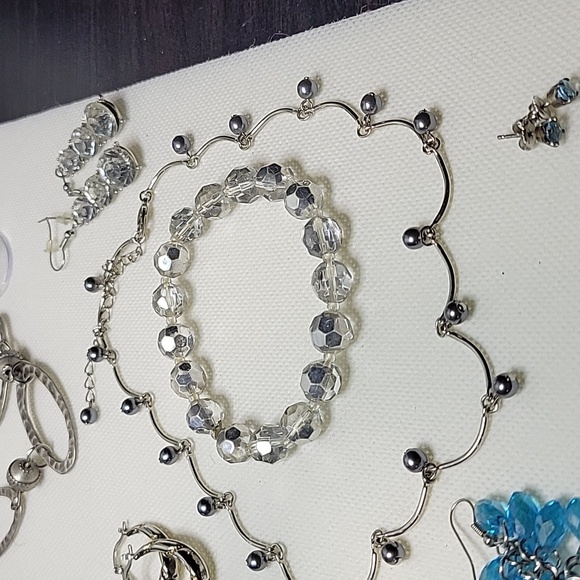 Silver & Blue Jewelry Set - Picture 5 of 8